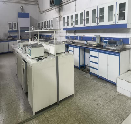 آزمایشگاه شیمی نساجی Textile Chemistry Laboratory دانشگاه رازی