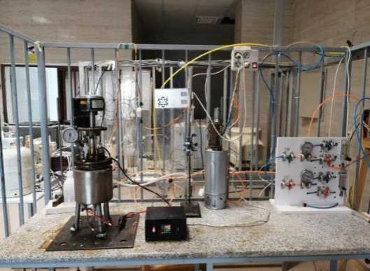 آزمایشگاه مرکز تحقیقات کاتالیست Catalyst Research Center Laboratory دانشگاه رازی